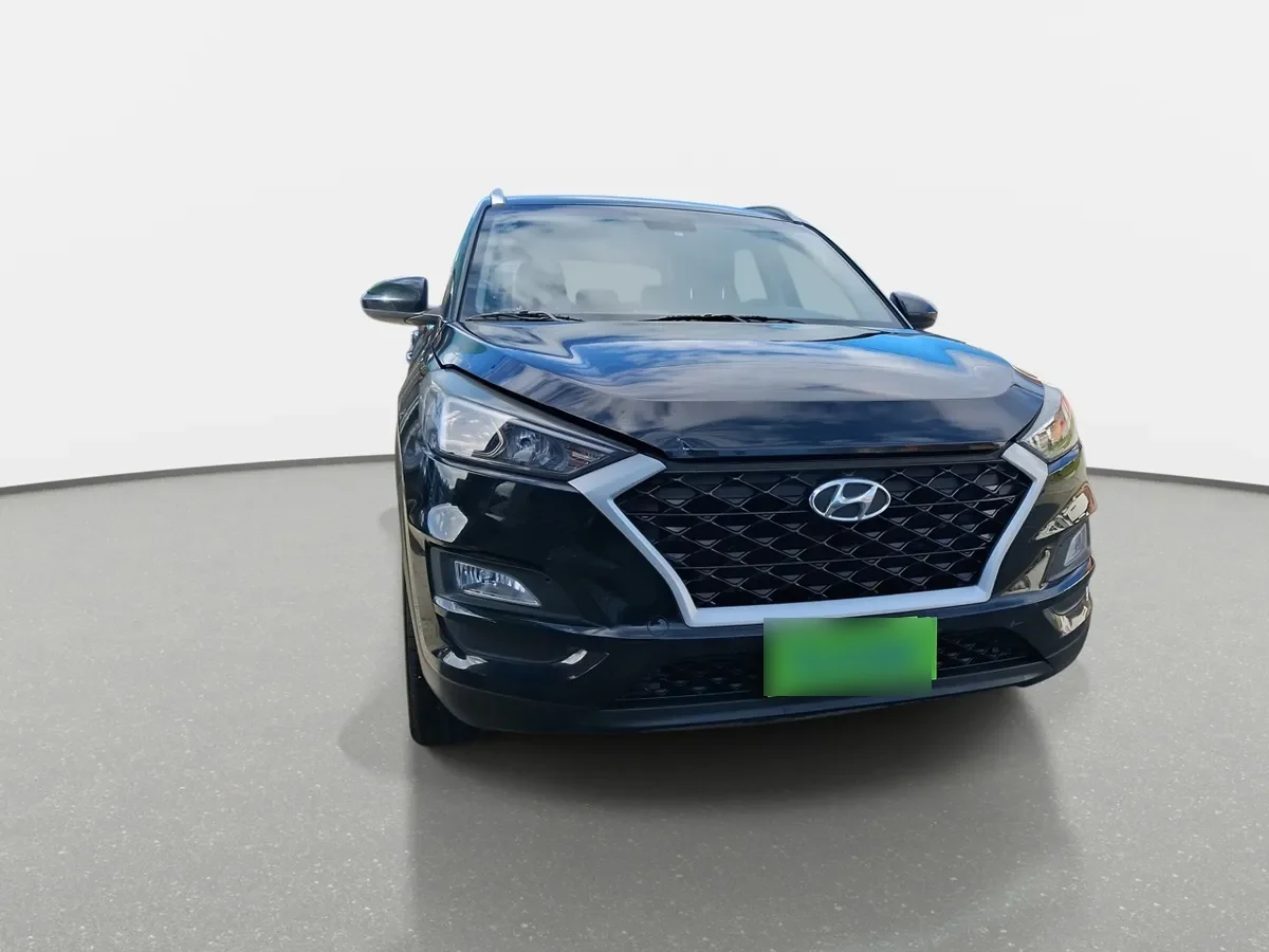 Hyundai Tucson 2.0 Plus 2wd Mt 5p año 2019