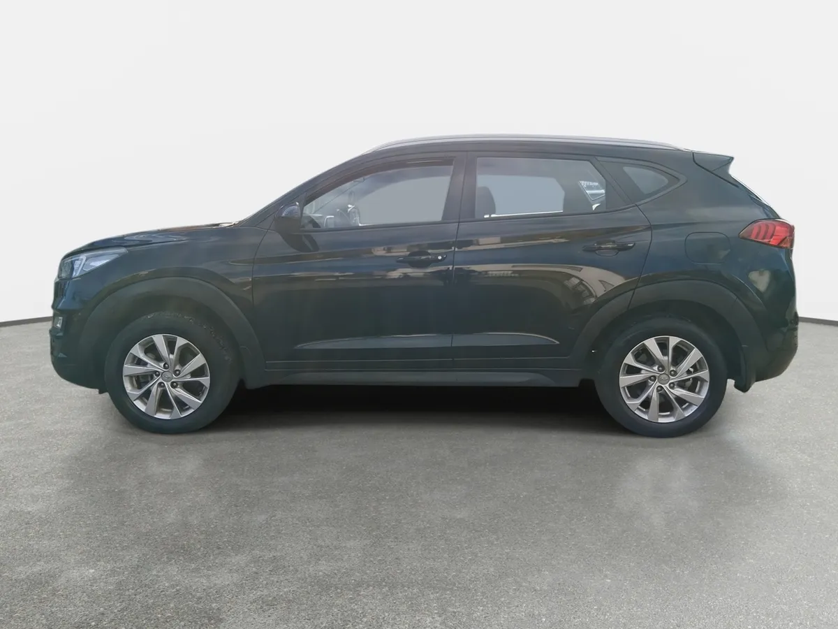 Hyundai Tucson 2.0 Plus 2wd Mt 5p año 2019