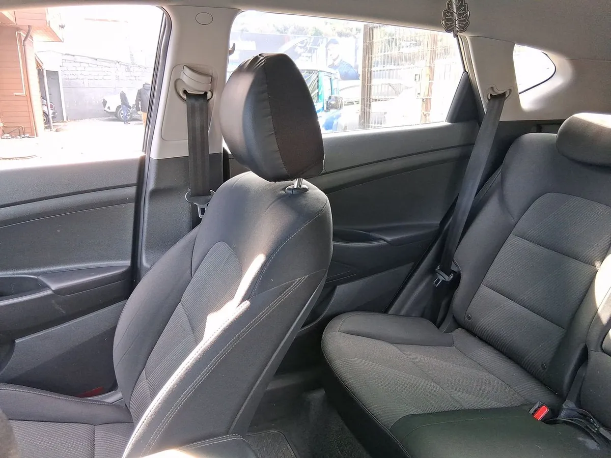 Hyundai Tucson 2.0 Plus 2wd Mt 5p año 2019
