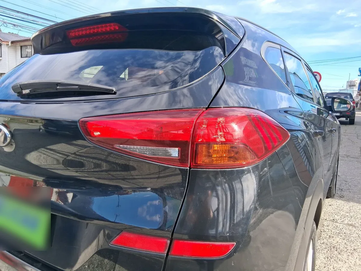 Hyundai Tucson 2.0 Plus 2wd Mt 5p año 2019