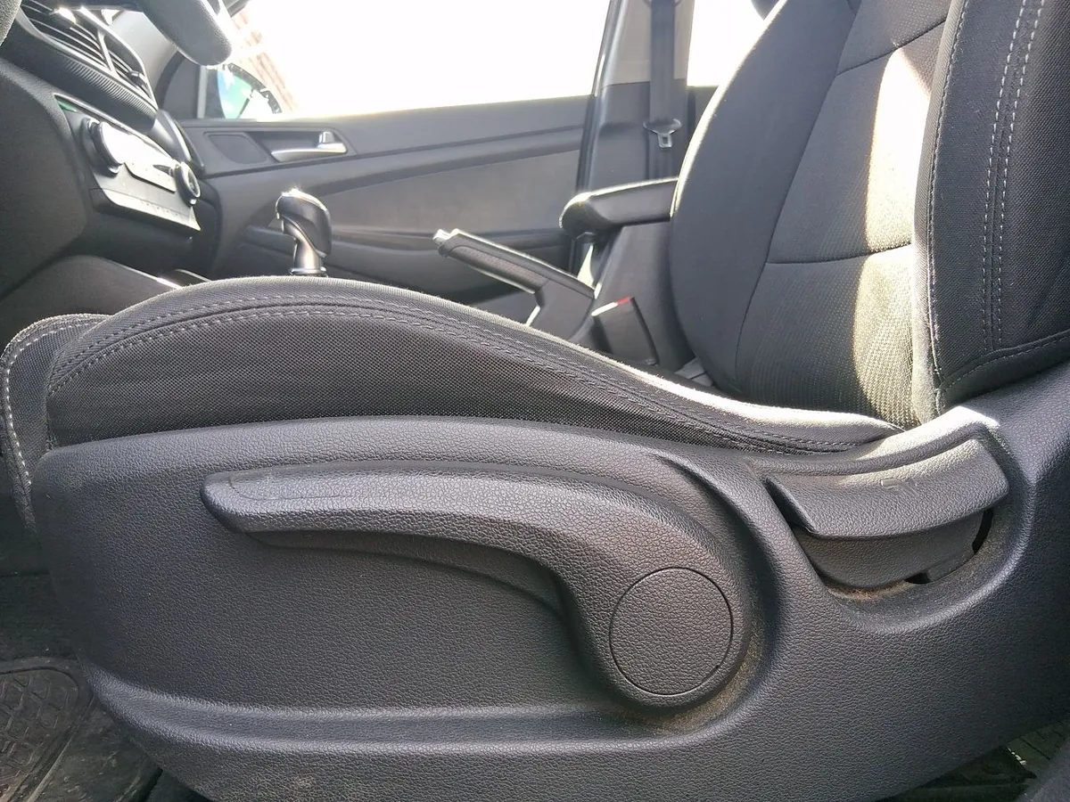 Hyundai Tucson 2.0 Plus 2wd Mt 5p año 2019