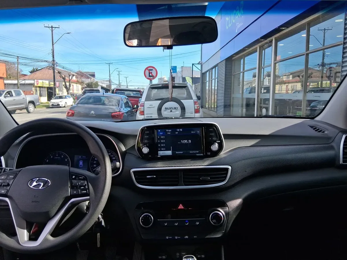 Hyundai Tucson 2.0 Plus 2wd Mt 5p año 2019
