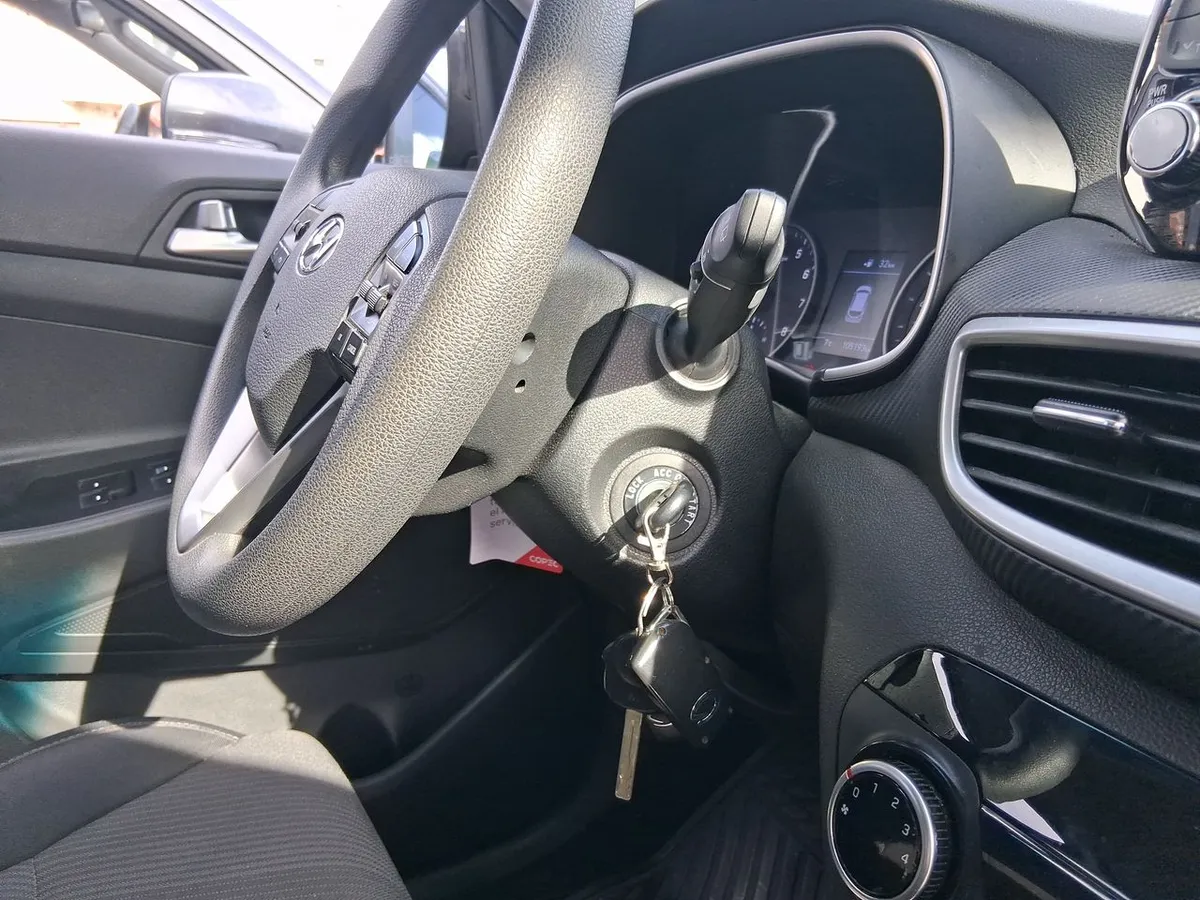 Hyundai Tucson 2.0 Plus 2wd Mt 5p año 2019
