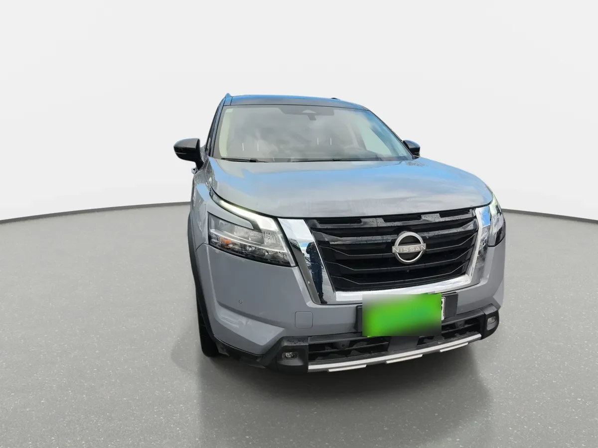 Nissan Pathfinder 3.5 Exclusive 4wd Cvt At 5p año 2025