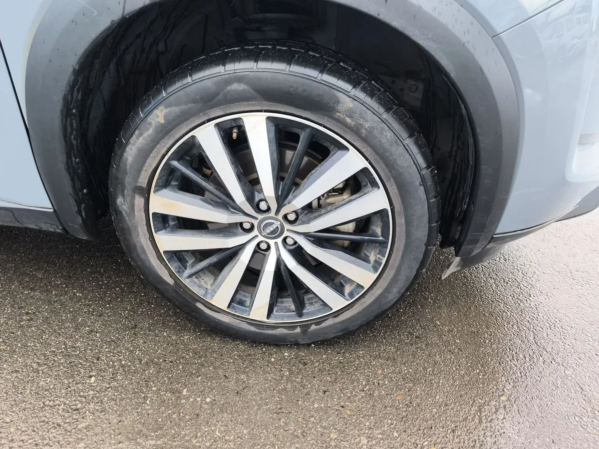 Nissan Pathfinder 3.5 Exclusive 4wd Cvt At 5p año 2025