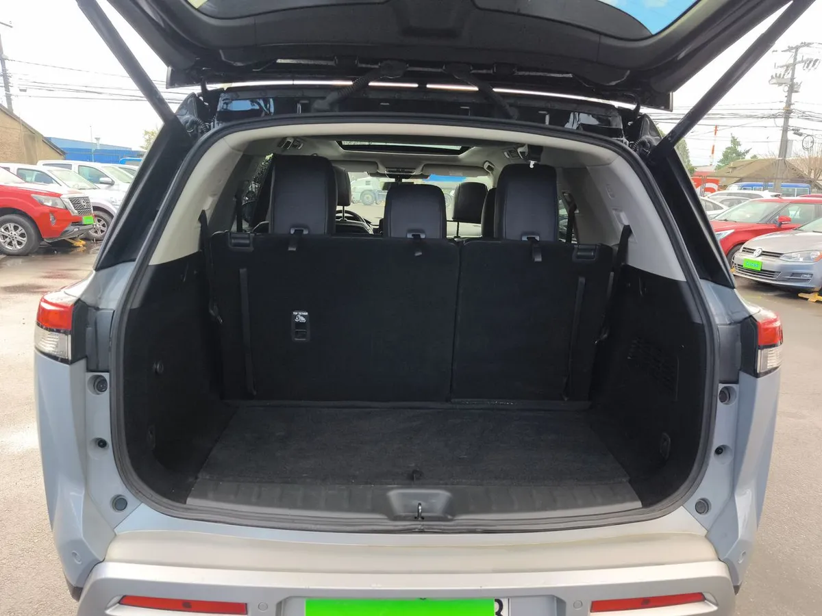 Nissan Pathfinder 3.5 Exclusive 4wd Cvt At 5p año 2025