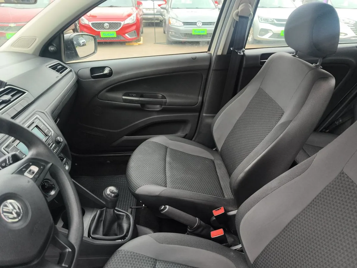 Volkswagen Gol 1.6 Trendline Lite 4x2 Hb Mt 5p año 2022