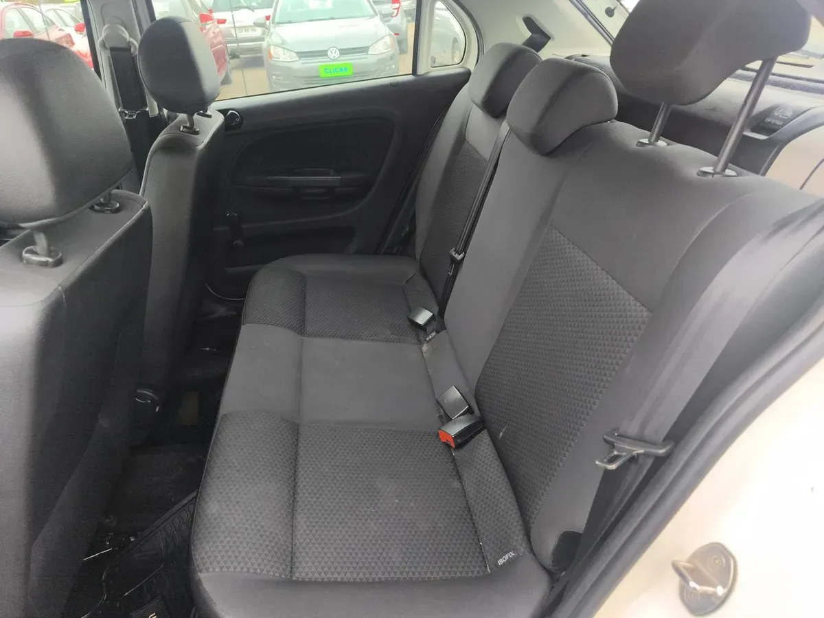 Volkswagen Gol 1.6 Trendline Lite 4x2 Hb Mt 5p año 2022