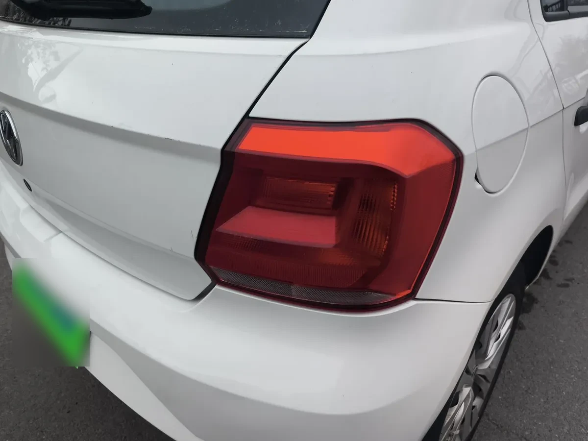 Volkswagen Gol 1.6 Trendline Lite 4x2 Hb Mt 5p año 2022