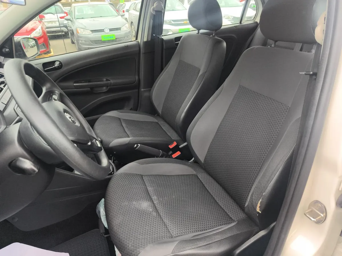 Volkswagen Gol 1.6 Trendline Lite 4x2 Hb Mt 5p año 2022