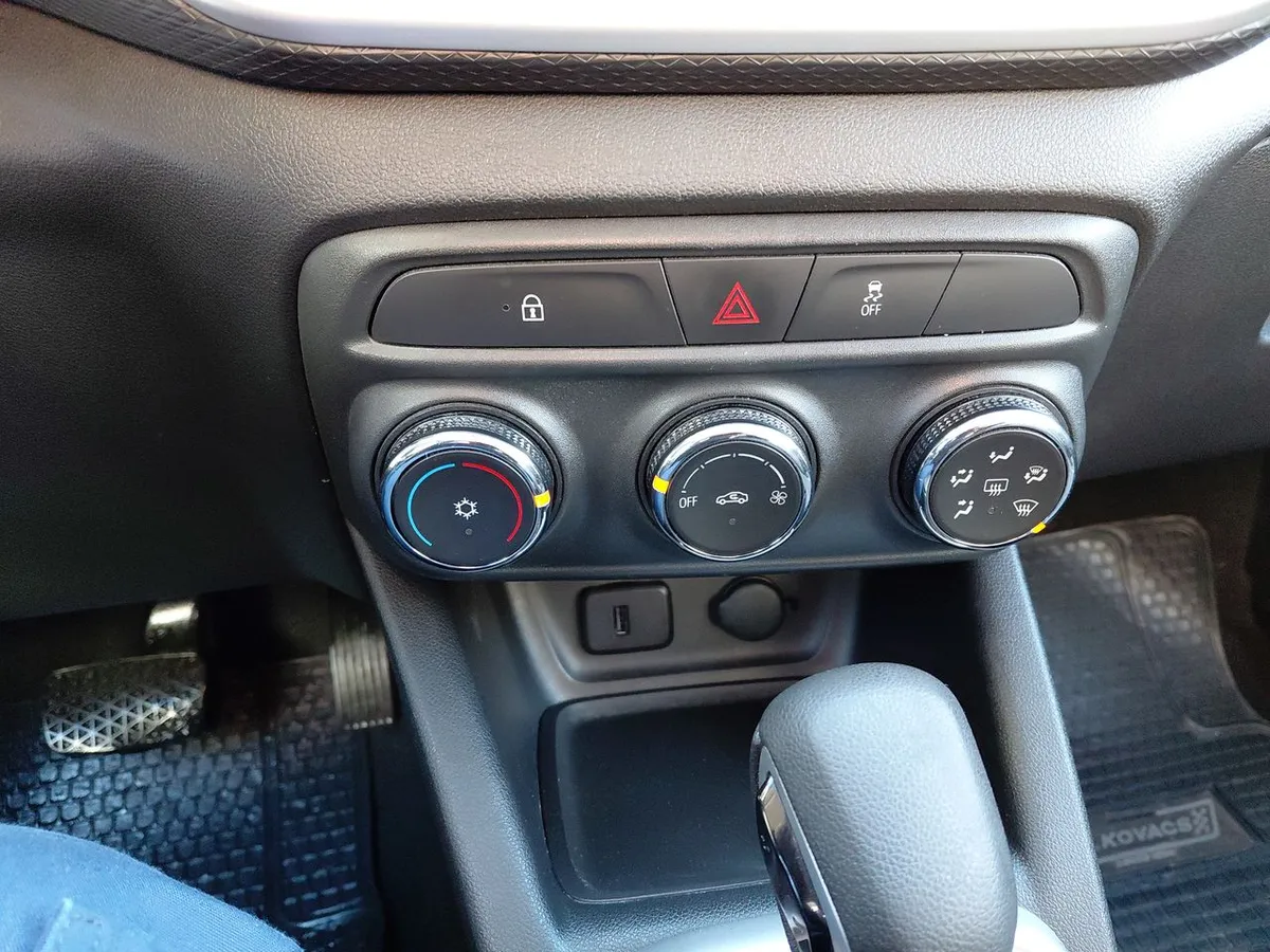 Chevrolet Tracker 1.2t Ltz Fwd At 5p año 2023