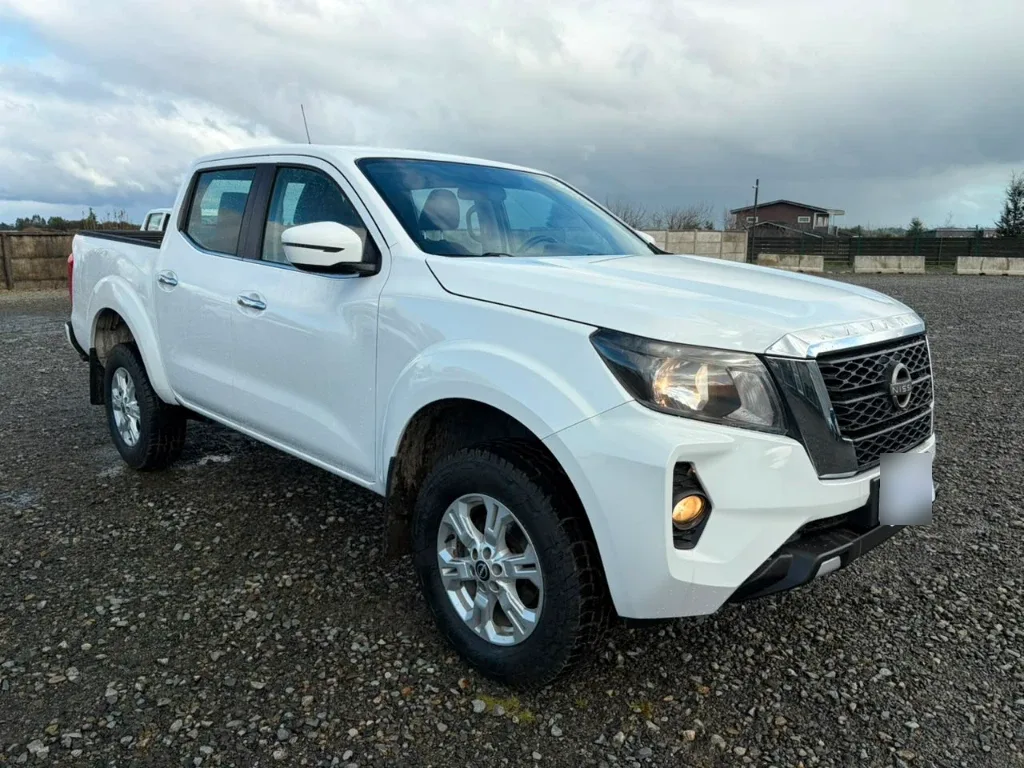 Nissan Navara D Cab Mt 4x4 2.3 Xe año 2023