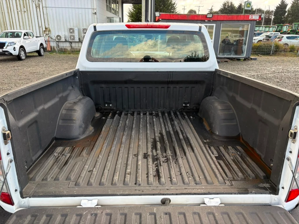 Nissan Navara D Cab Mt 4x4 2.3 Xe año 2023