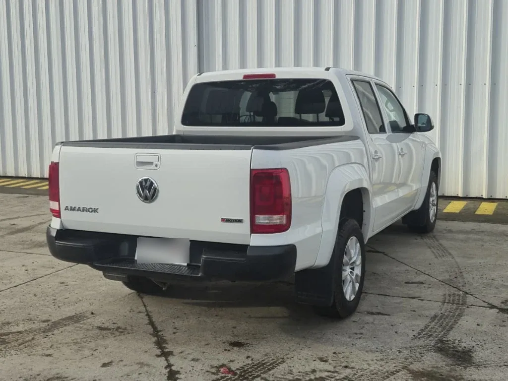 Volkswagen Amarok Dcab Tdi 4x4 Trendline 2.0 año 2023