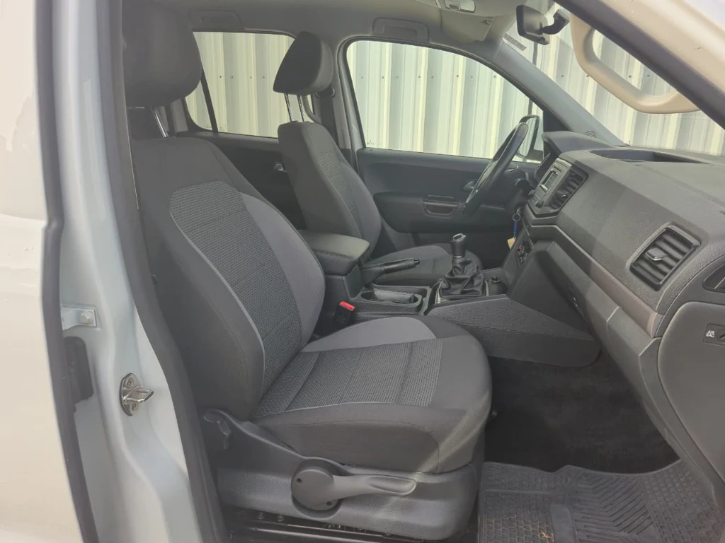 Volkswagen Amarok Dcab Tdi 4x4 Trendline 2.0 año 2023