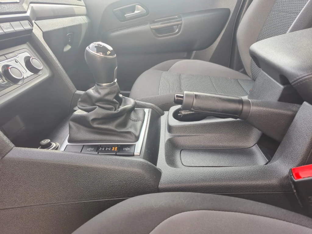 Volkswagen Amarok Dcab Tdi 4x4 Trendline 2.0 año 2023