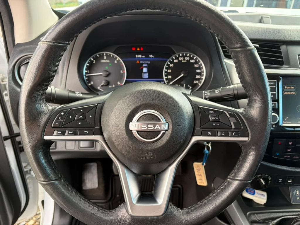 Nissan Navara D Cab Mt 4x4 2.3 Xe año 2023
