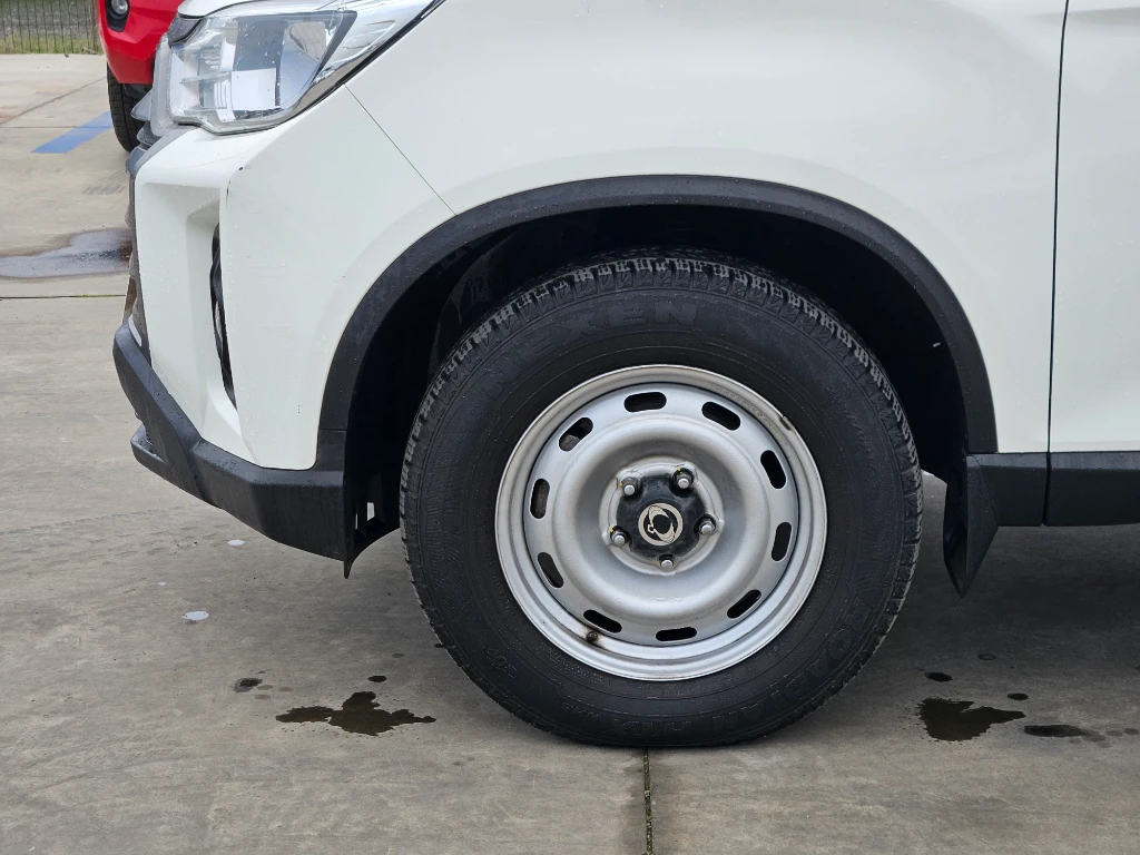 Ssangyong Grand Musso Grand Musso 2.2 4x2 Mt Full-Ql610 año 2023