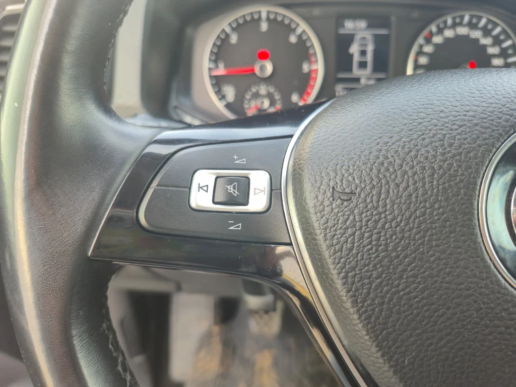 Volkswagen Amarok Dcab Tdi 4x4 Trendline 2.0 año 2023