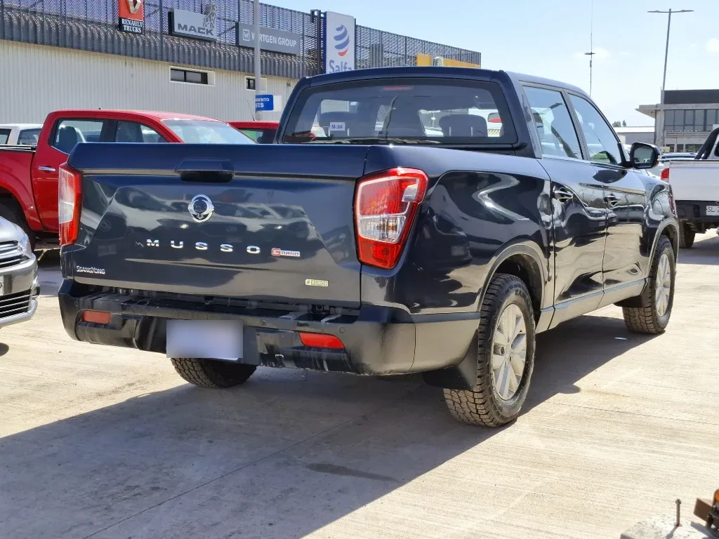Ssangyong Grand Musso Grand Musso 2.2 4x2 Mt Full-Ql612 año 2023