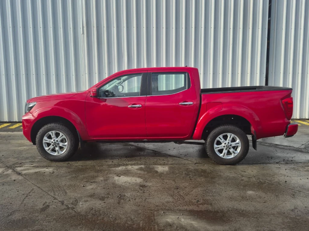 Nissan Navara Xe Mt 4x2 2.3 año 2023