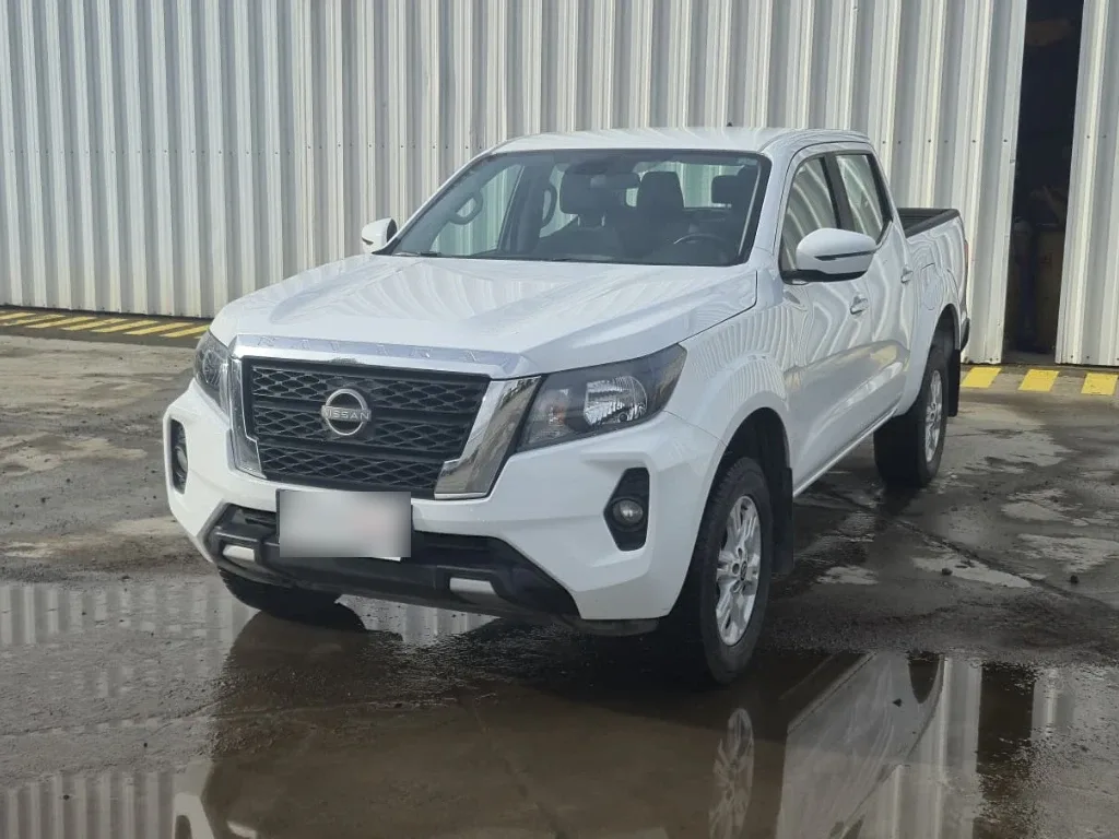 Nissan Navara Xe Mt 4x2 2.3 año 2023
