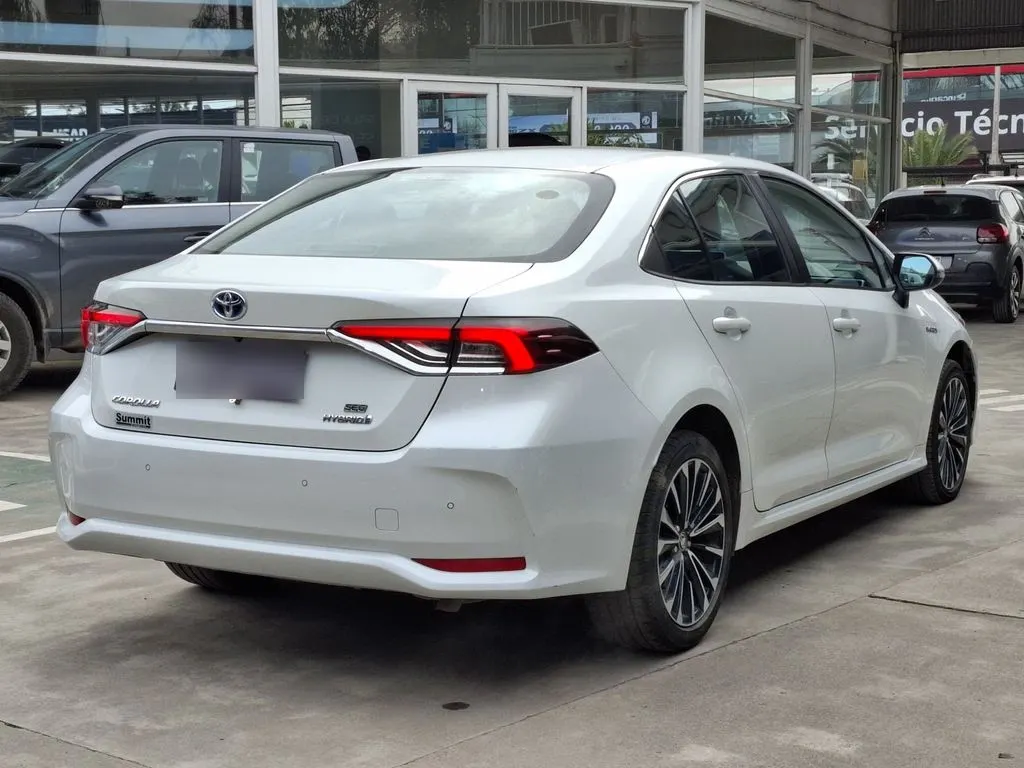 Toyota Corolla 1.8 Xli Hybrid 4x2 Cvt At 4p año 2024