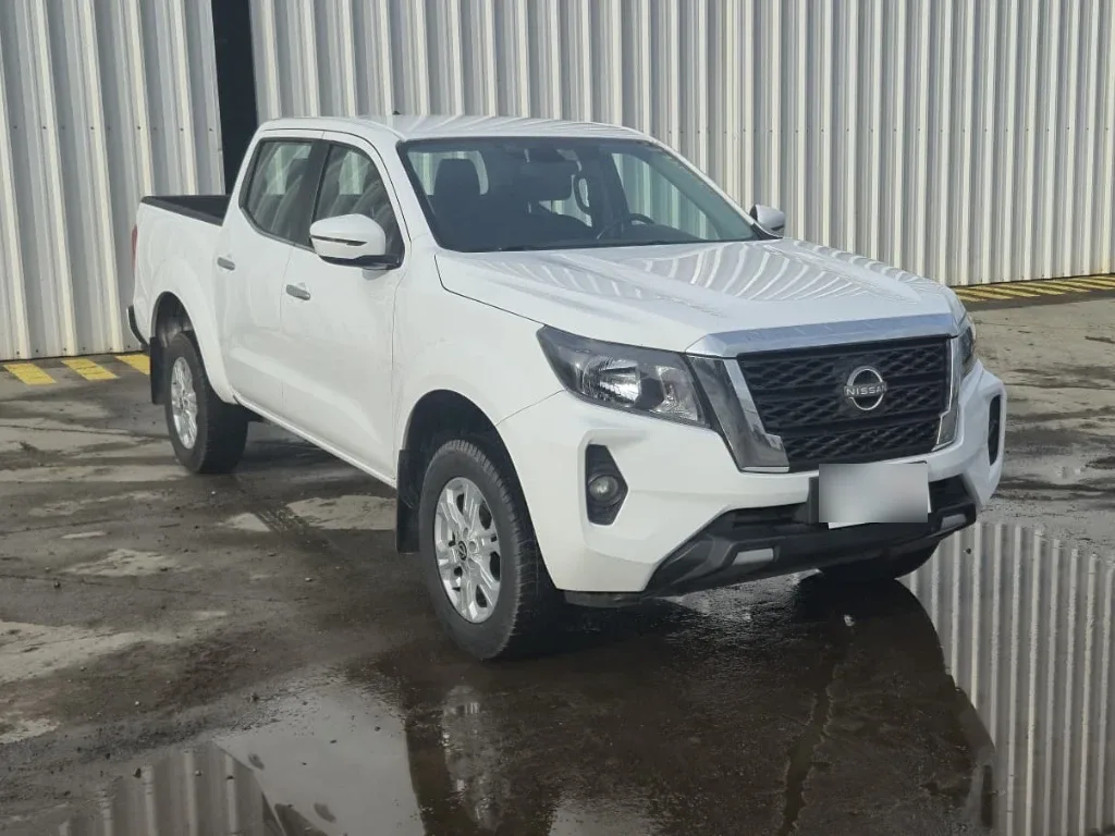 Nissan Navara Xe Mt 4x2 2.3 año 2023