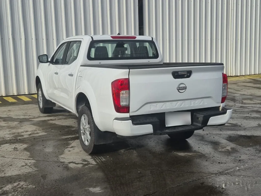 Nissan Navara Xe Mt 4x2 2.3 año 2023