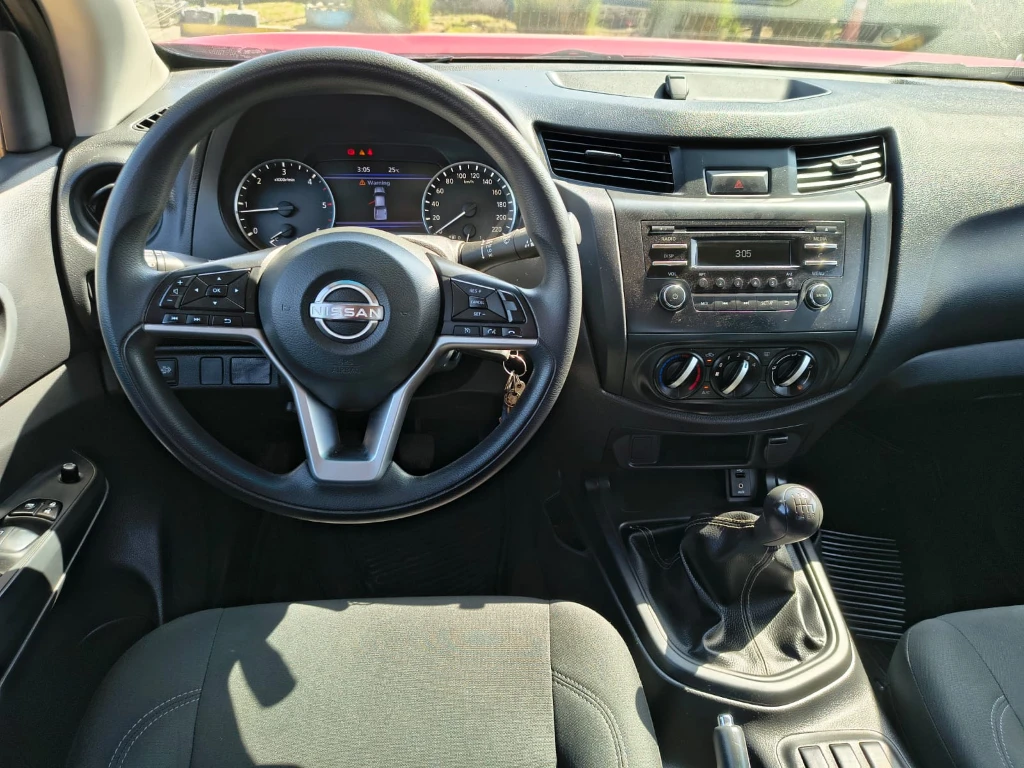 Nissan Navara Dc 4x2 2.3tdi Se año 2023