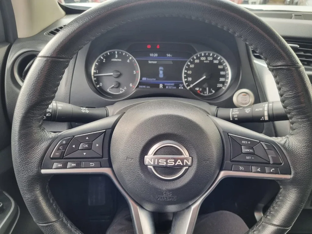 Nissan Navara Dc 4x4 2.3tdi Le At año 2023