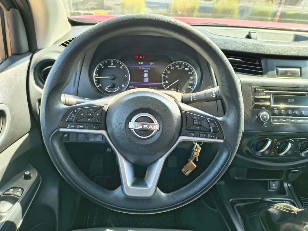 Nissan Navara Dc 4x2 2.3tdi Se año 2023