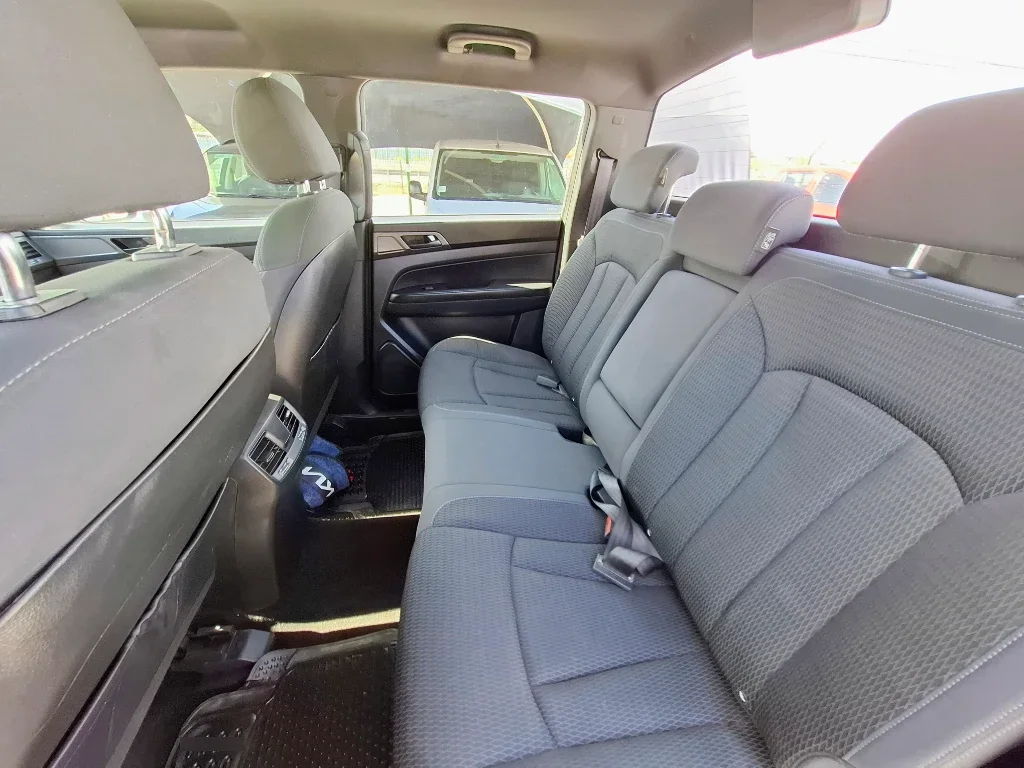 Ssangyong Grand Musso Grand Musso 2.2 4x2 Mt Full-Ql612 año 2023