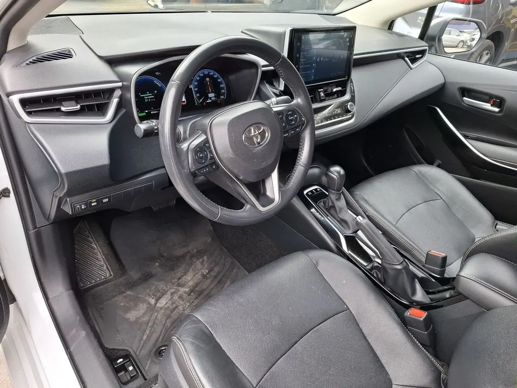 Toyota Corolla 1.8 Xli Hybrid 4x2 Cvt At 4p año 2024