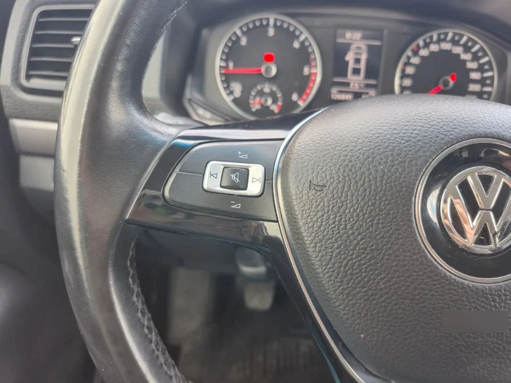 Volkswagen Amarok Trendline Mt D/c 4x4 2.0d año 2023