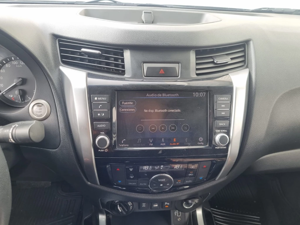 Nissan Navara Dc 4x4 2.3tdi Le At año 2023