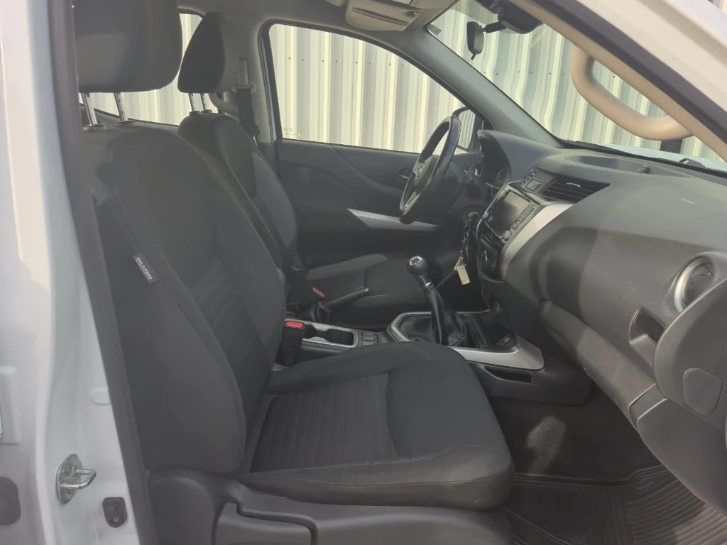 Nissan Navara Xe Mt 4x2 2.3 año 2023