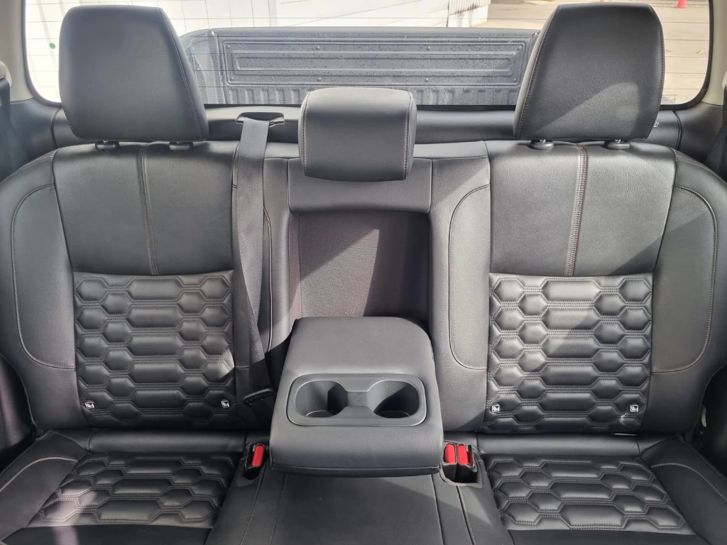 Nissan Navara Dc 4x4 2.3tdi Le At año 2023
