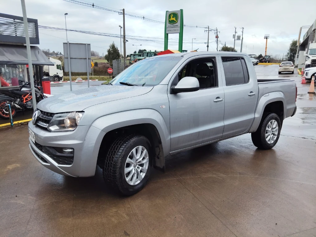 Volkswagen Amarok Trendline Mt D/c 4x4 2.0d año 2023