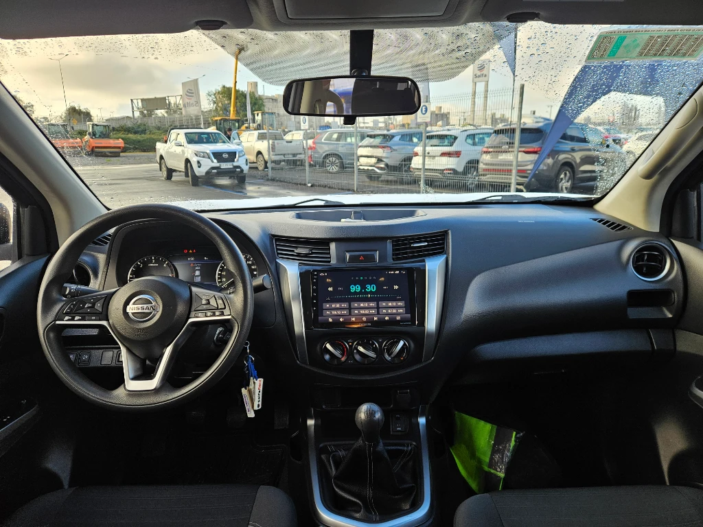 Nissan Navara Dc 4x2 2.3tdi Se año 2023