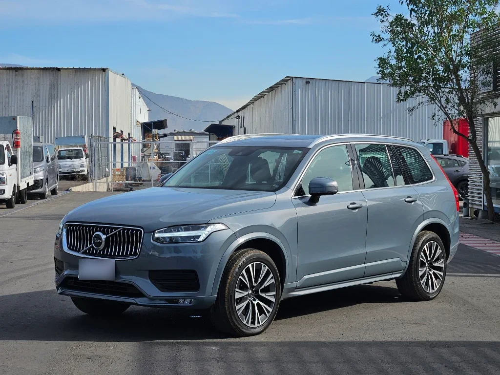 Volvo Xc90 B6 Momentum año 2022