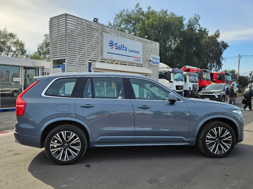 Volvo Xc90 B6 Momentum año 2022