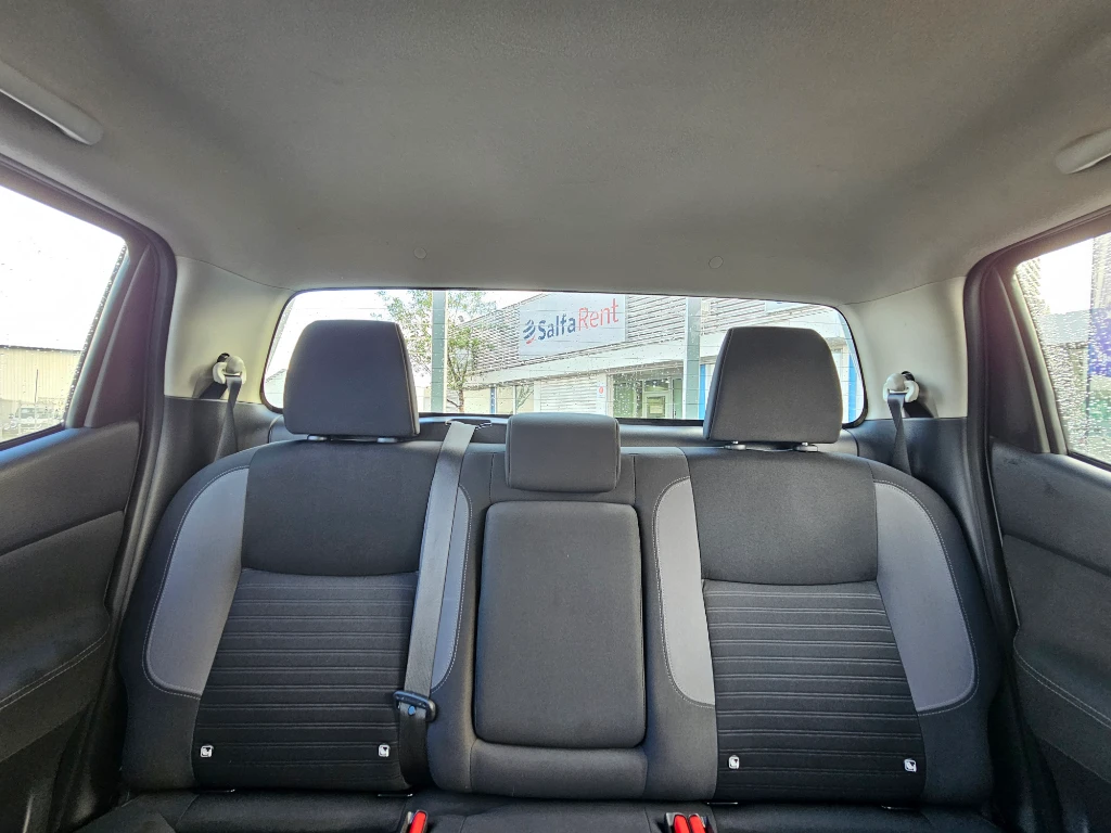 Nissan Navara Dc 4x2 2.3tdi Se año 2023