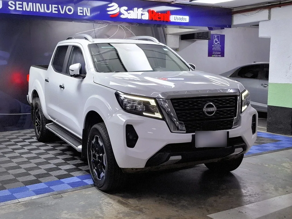Nissan Navara Dc 4x4 2.3tdi Le año 2023