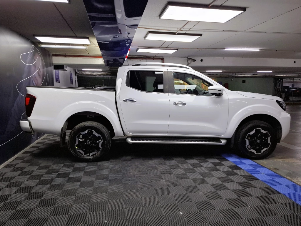 Nissan Navara Dc 4x4 2.3tdi Le año 2023