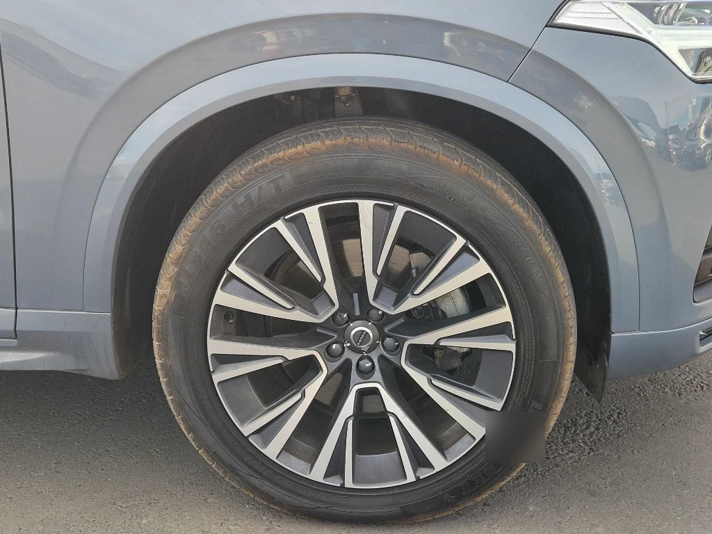 Volvo Xc90 B6 Momentum año 2022