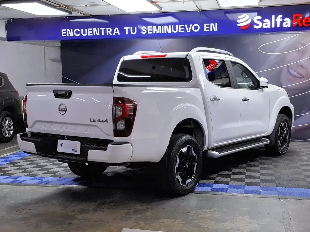 Nissan Navara Dc 4x4 2.3tdi Le año 2023