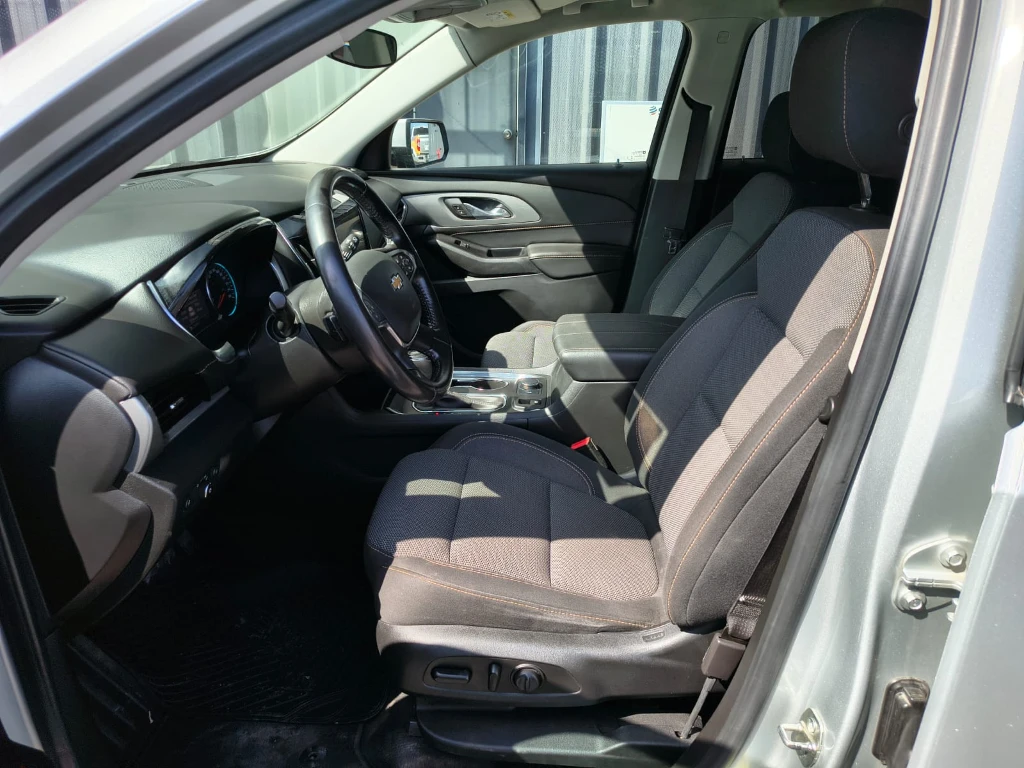 Chevrolet Traverse Lt 5p 3.6l Awd At año 2021