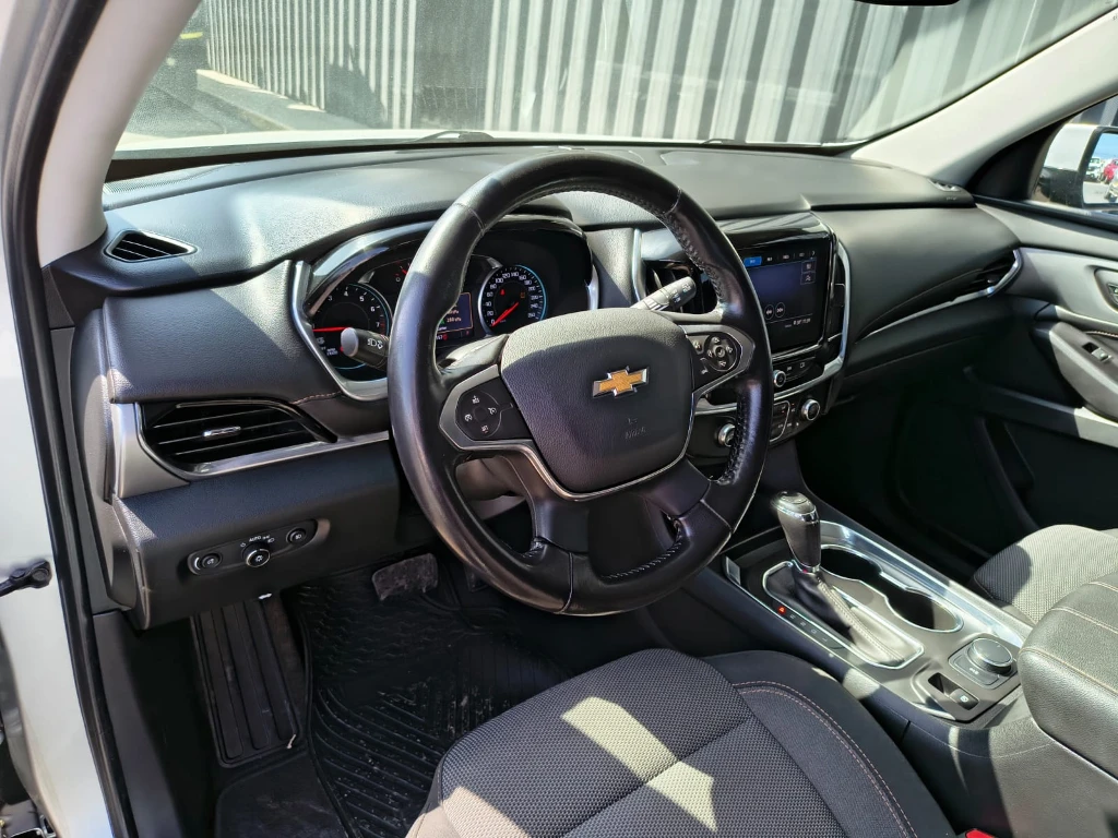 Chevrolet Traverse Lt 5p 3.6l Awd At año 2021