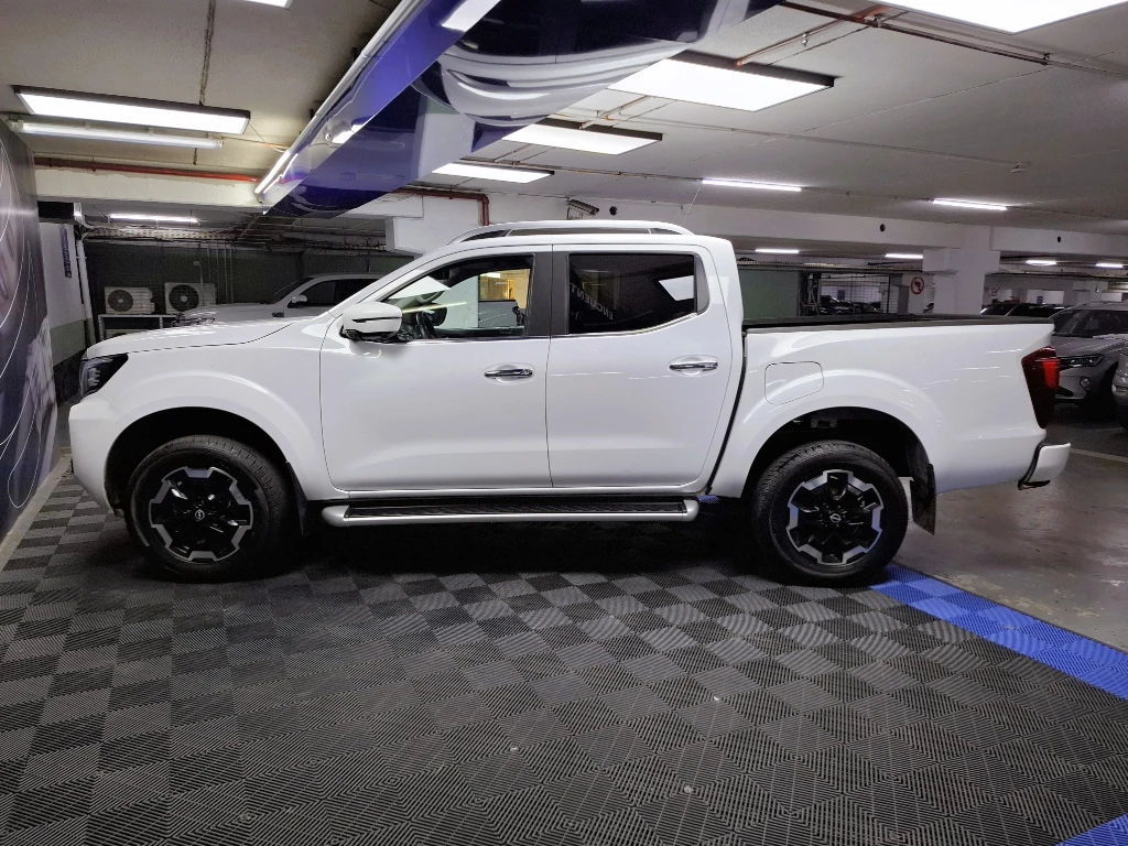 Nissan Navara Dc 4x4 2.3tdi Le año 2023